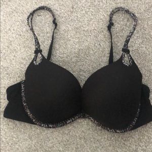 Victoria’s Secret sexy little things black bra 34C